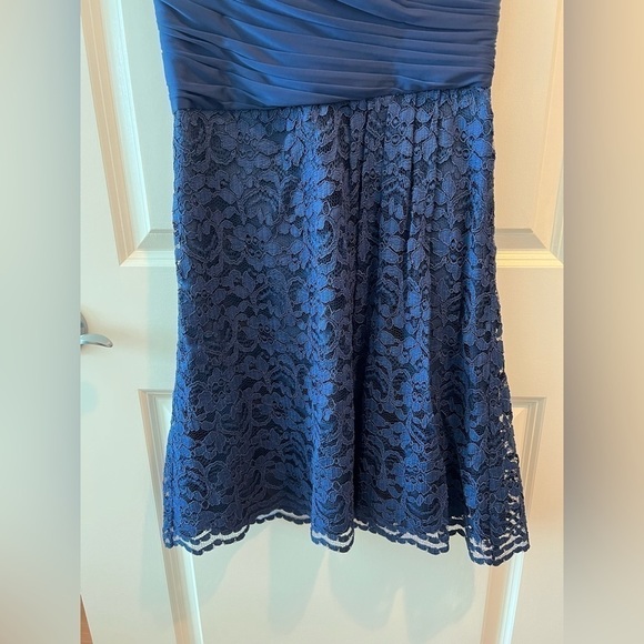 David's Bridal Short Bridesmaid Dress with Sweetheart Neckline - Picture 8 of 16